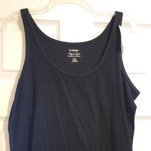 Black ribbed tank top